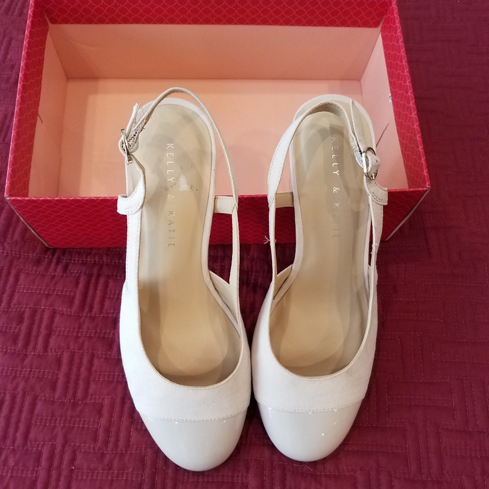 Dress shoes